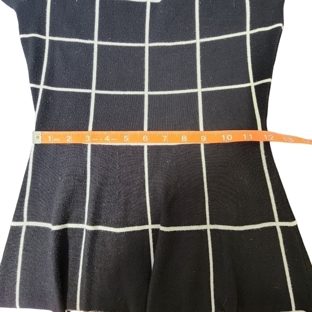 REWIND Block Patterned Dress - Picture 5 of 8